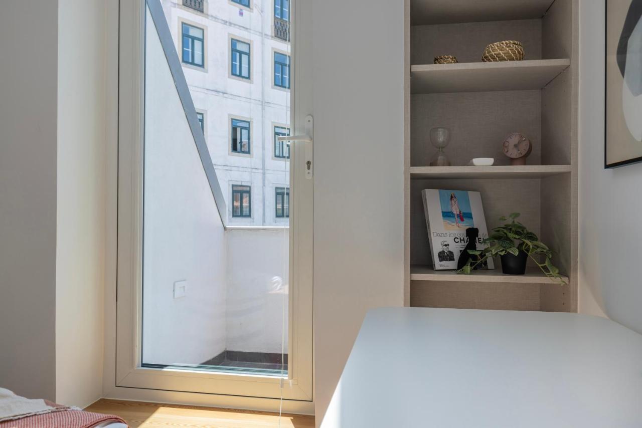Apartment Design 3bdr Duplex W/balcony By Lovelystay