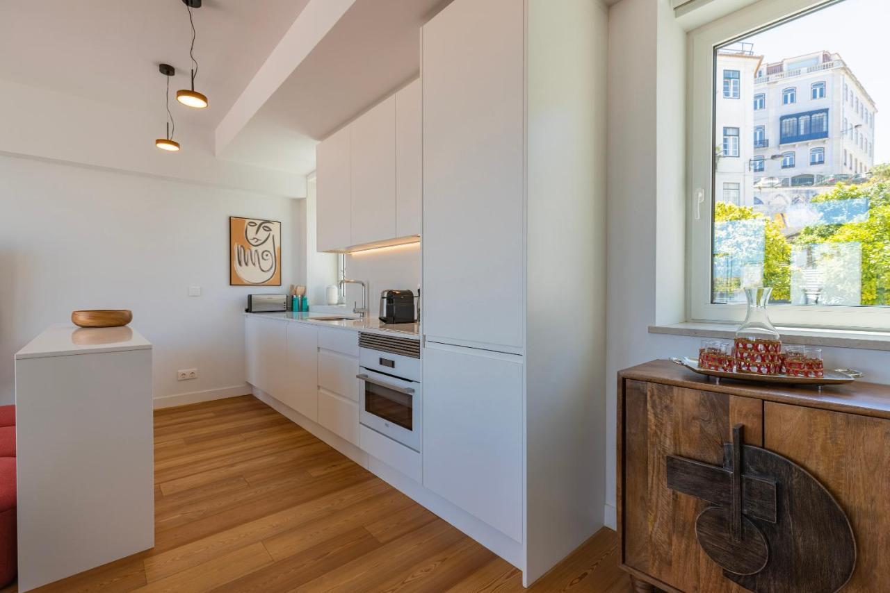 Apartment Design 3bdr Duplex W/balcony By Lovelystay Lissabon