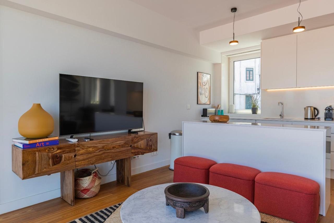 Apartment Design 3bdr Duplex W/balcony By Lovelystay Lissabon