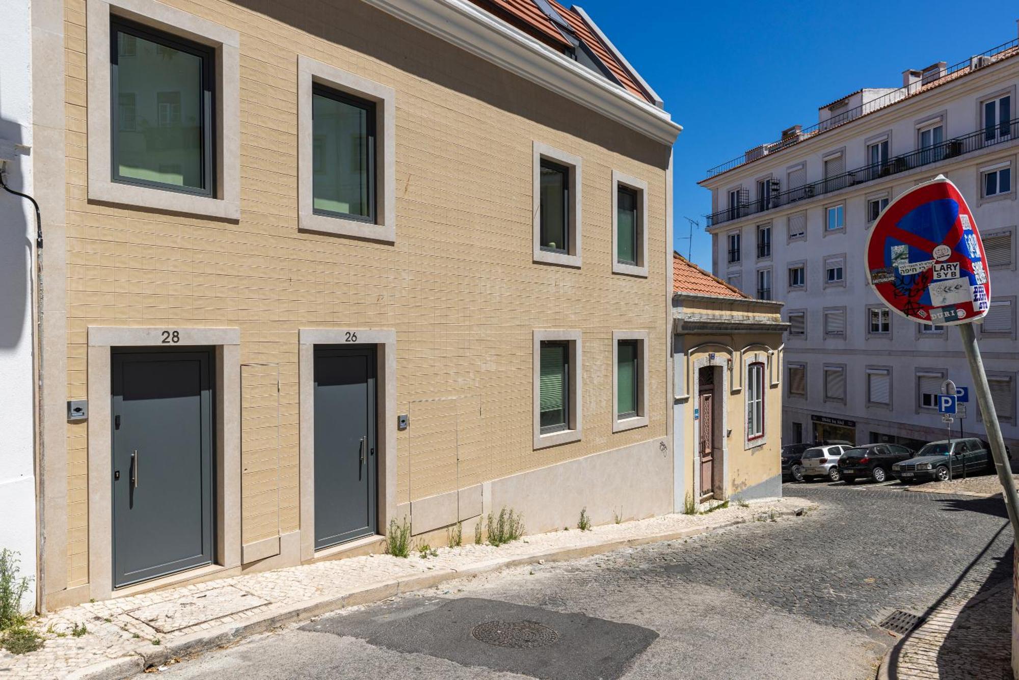 Design 3bdr Duplex W/balcony By Lovelystay Apartment *